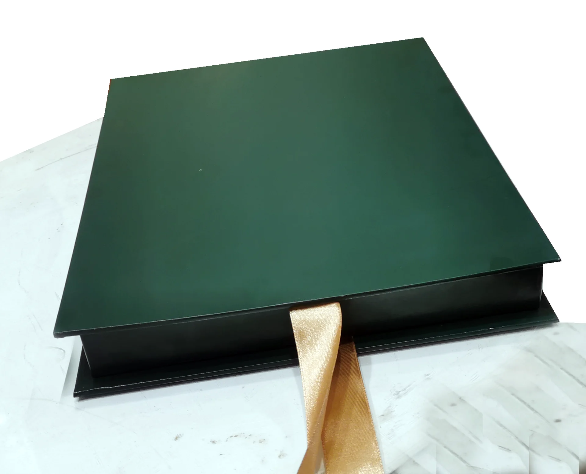 Deep Green Ribbon Box