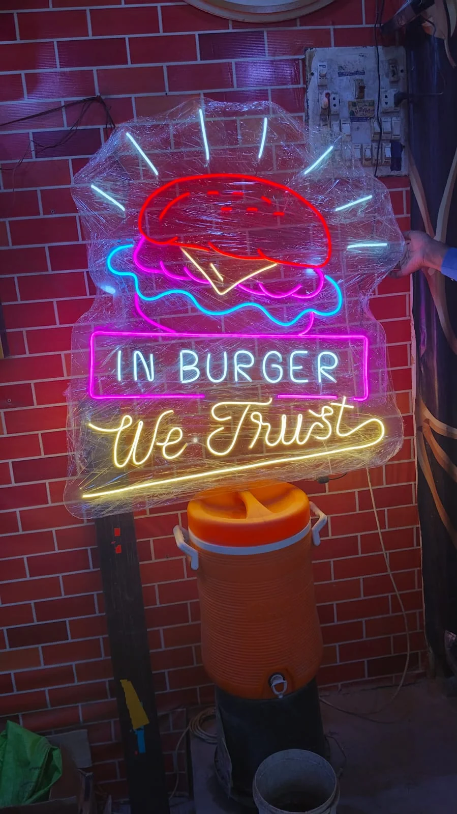 Burger Café Neon